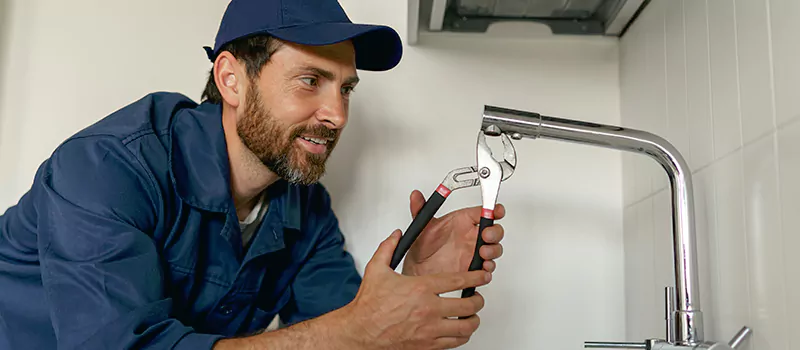 Professional Plumber for Plumbing Inspection and Maintenance Services in Oakville, ON